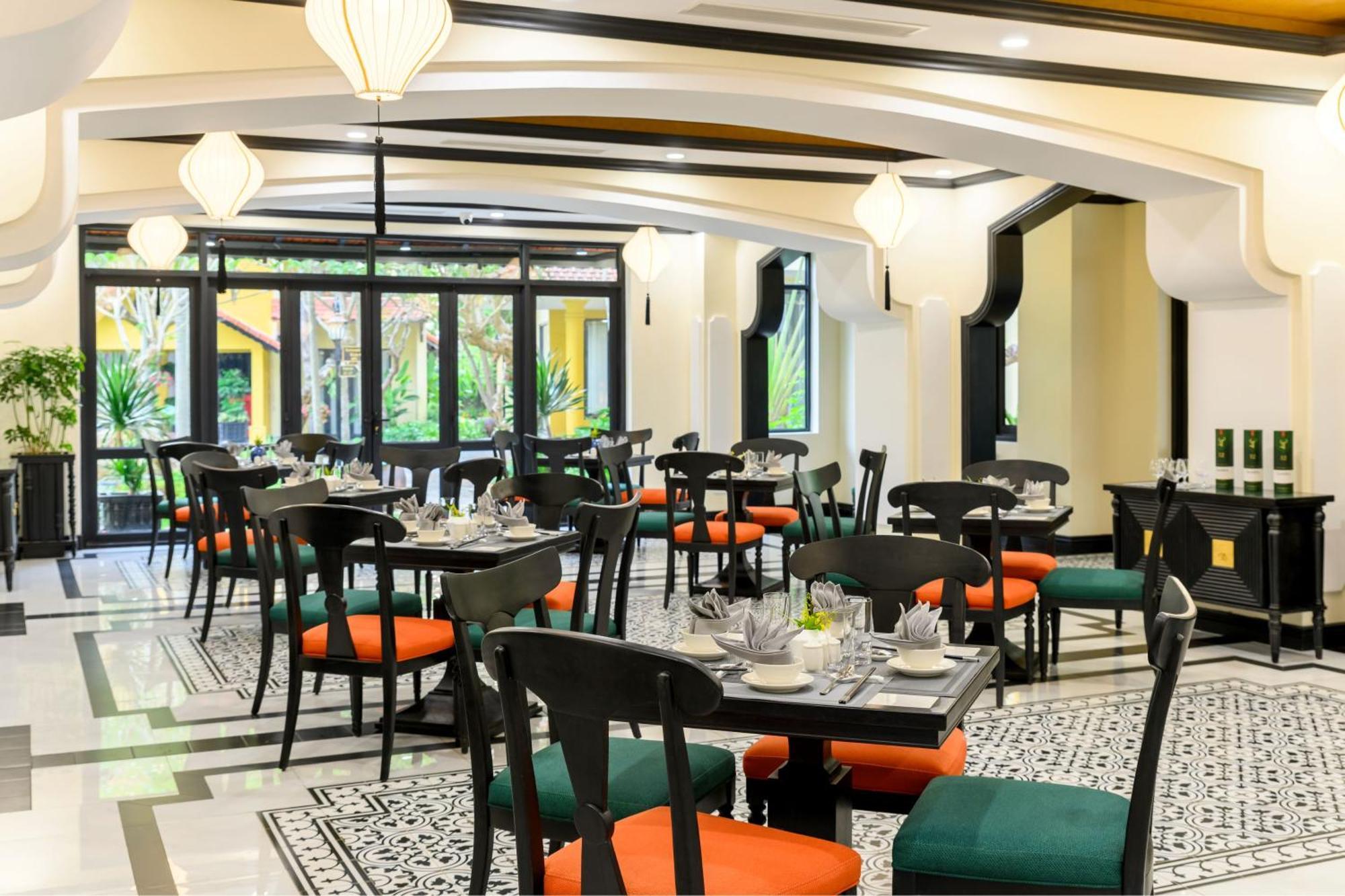 होटल Anmira & By The Unlimited Collection, Managed By The Ascott 5*